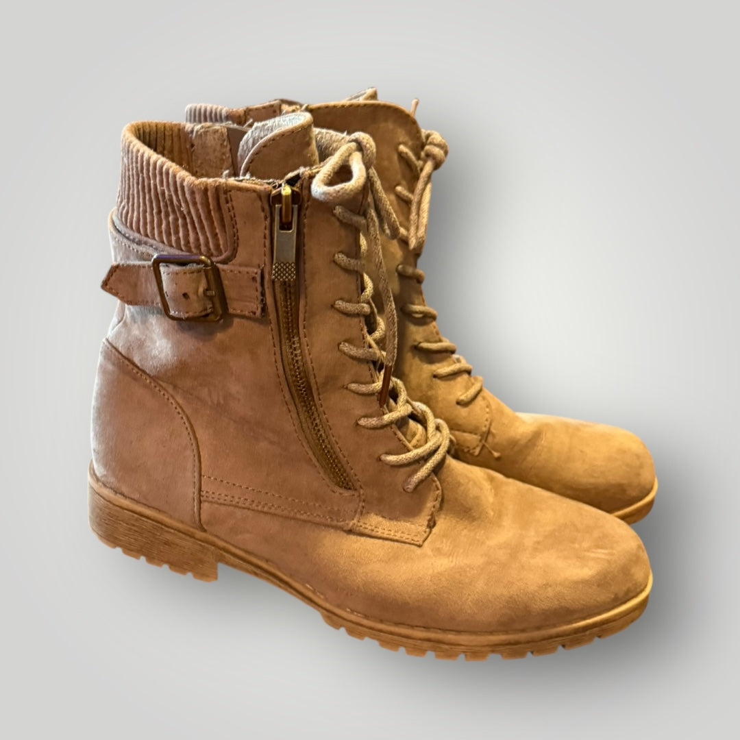 Echo Bay Tan Lace Up Ankle Boots Size 7.5